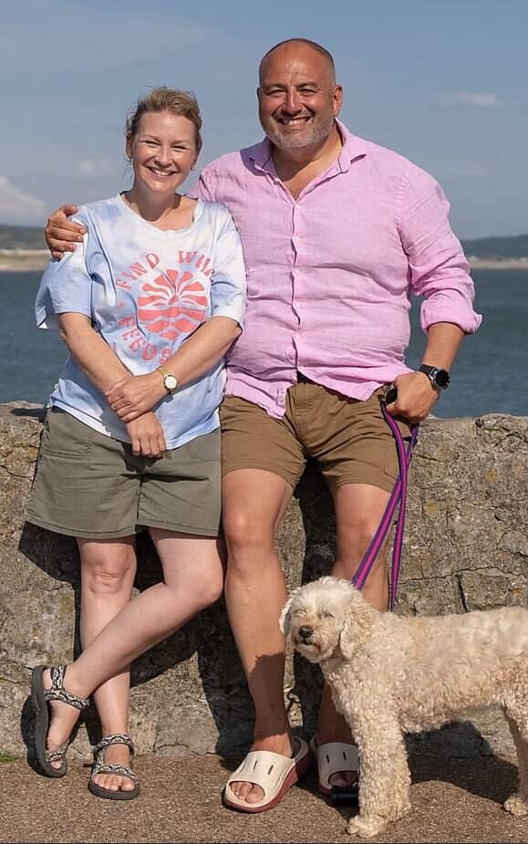 Постер сериала «Wynne & Joanna: All at Sea»
