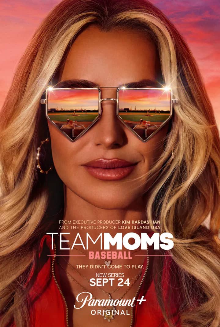 Постер сериала «Team Moms»